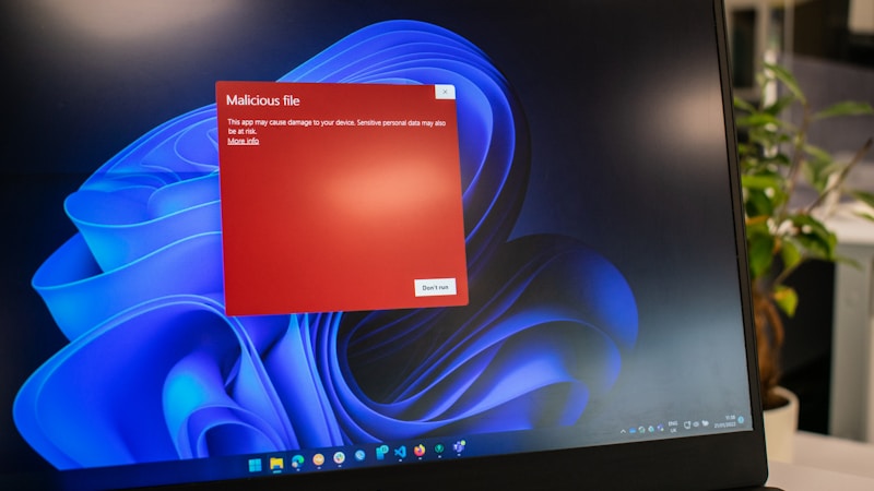パソコンが「ようこそ」から進まないときの原因と対処法をやさしく解説【Windows起動トラブル】